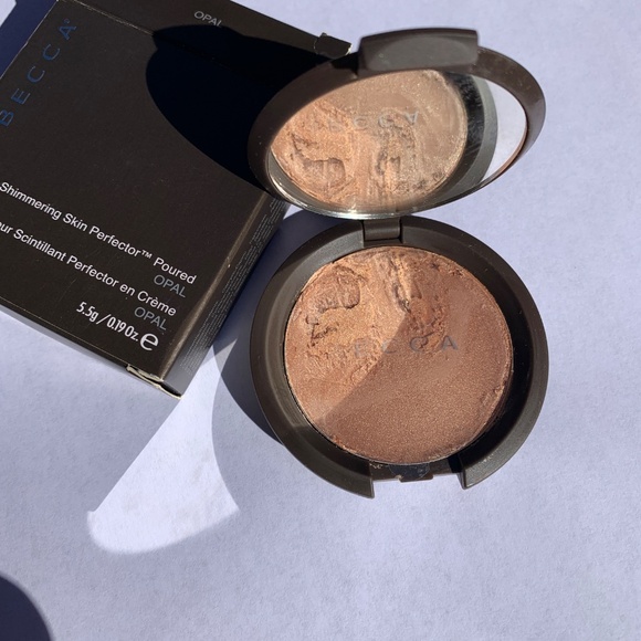 Becca Shimmering Skin Perfector Poured in Opal, NIB, Damaged - Picture 2 of 6